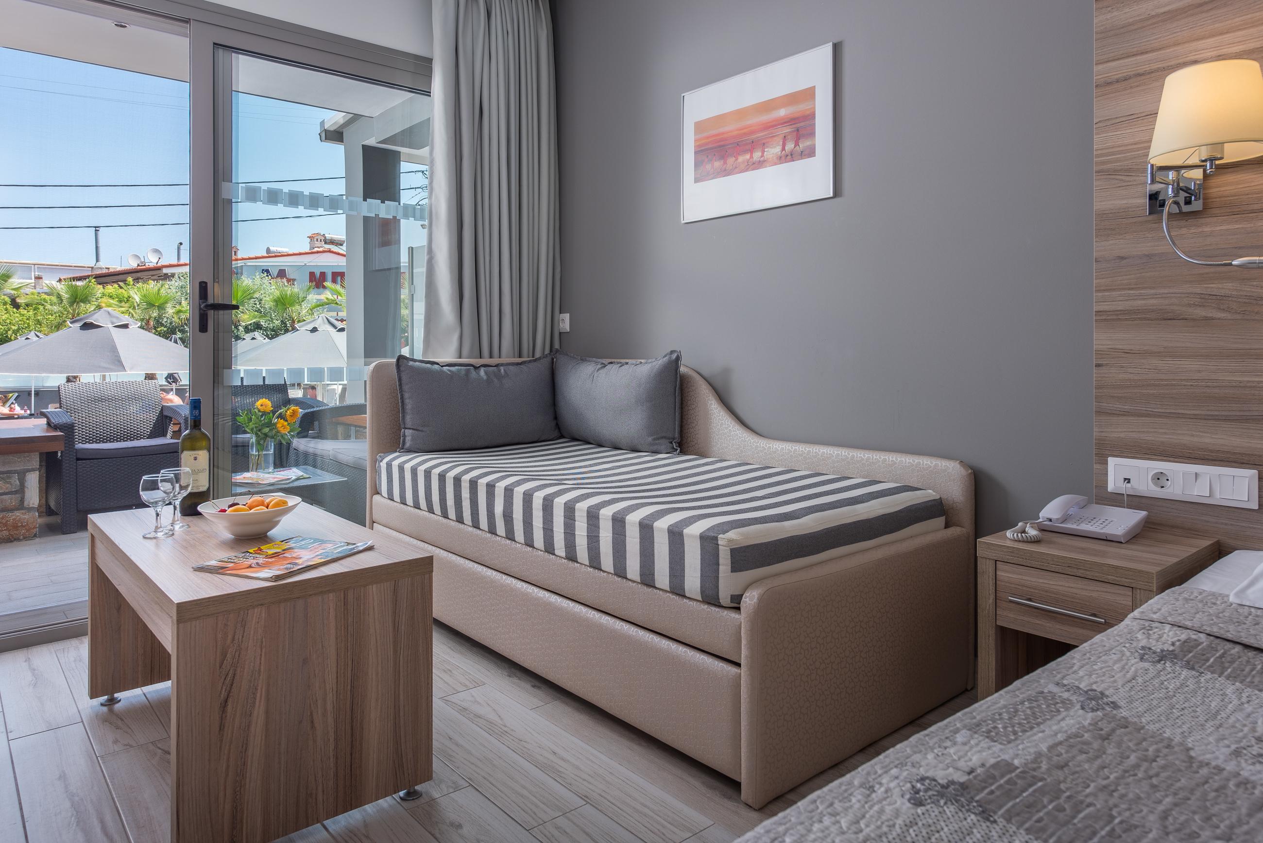 Dionysos Hotel & Suites Hanioti Esterno foto