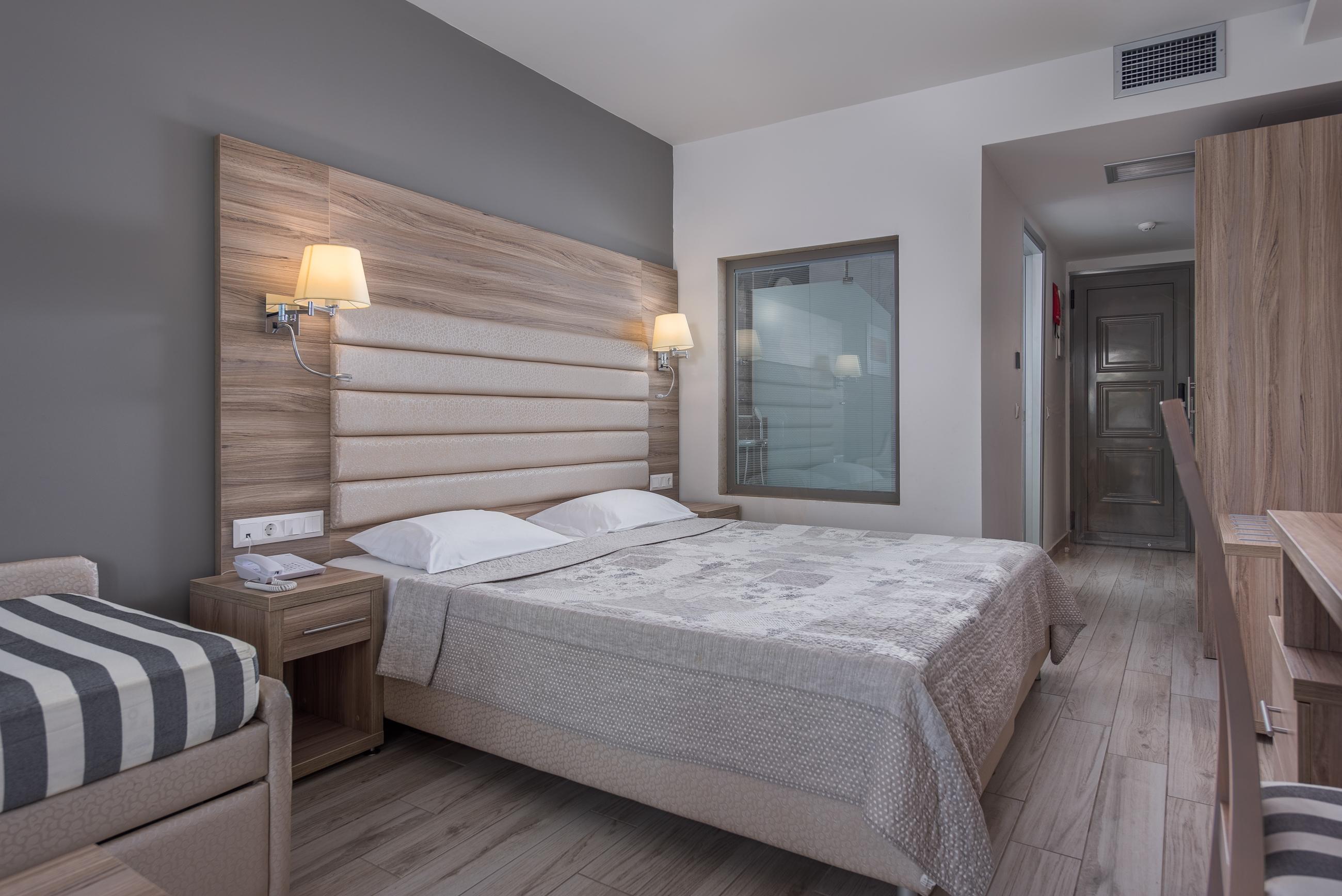 Dionysos Hotel & Suites Hanioti Esterno foto