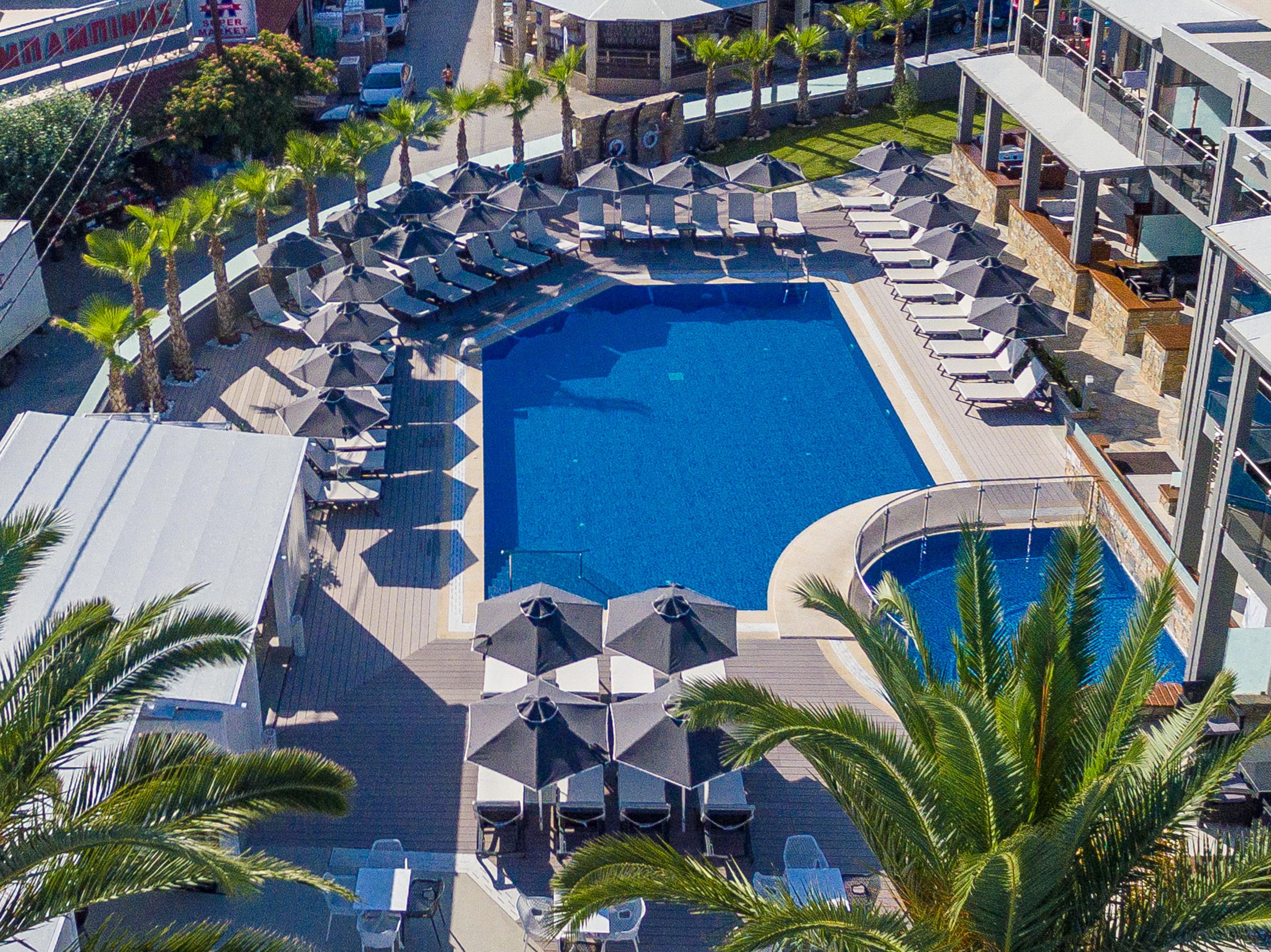 Dionysos Hotel & Suites Hanioti Esterno foto